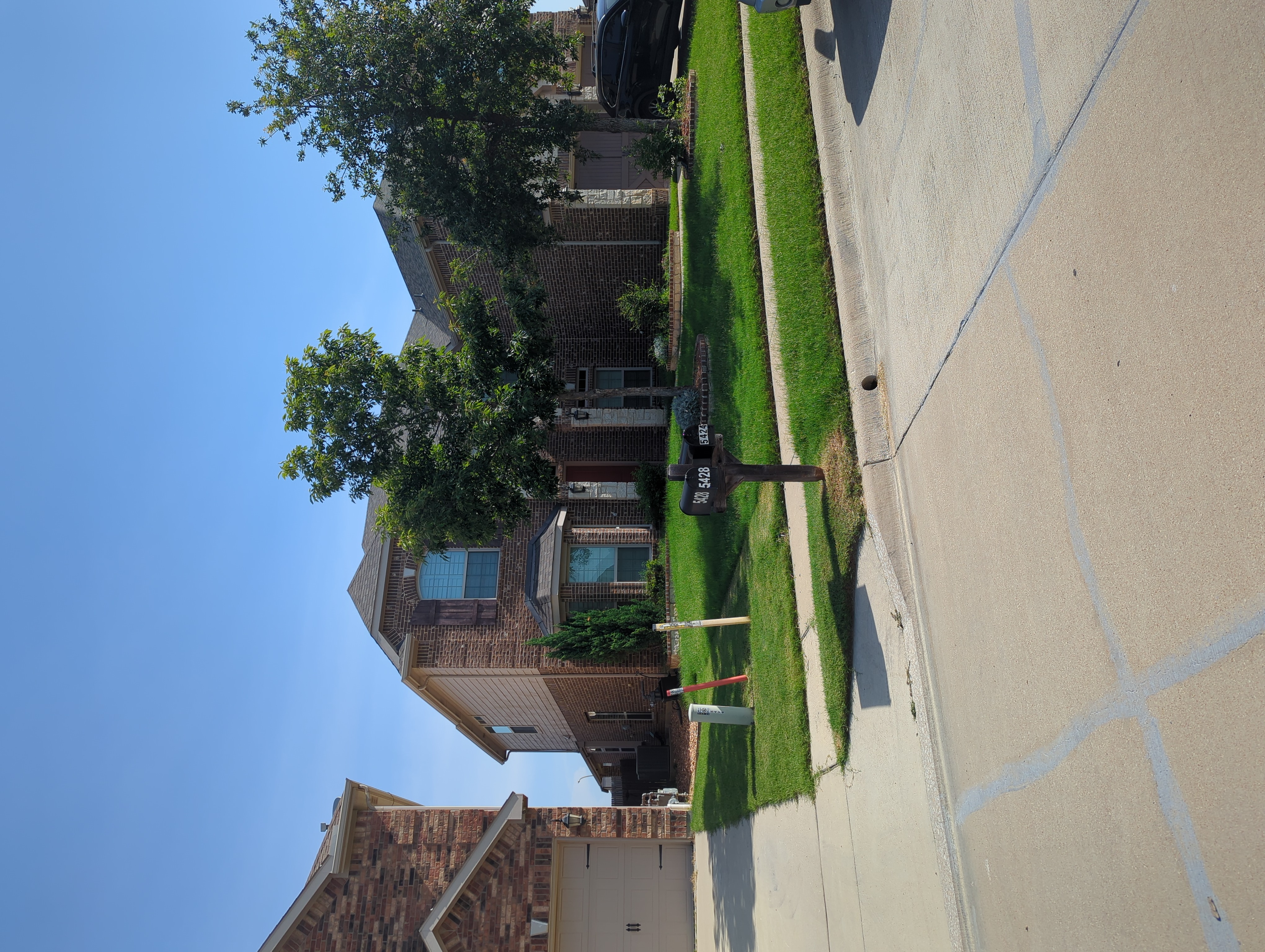 Row 75 photo 1