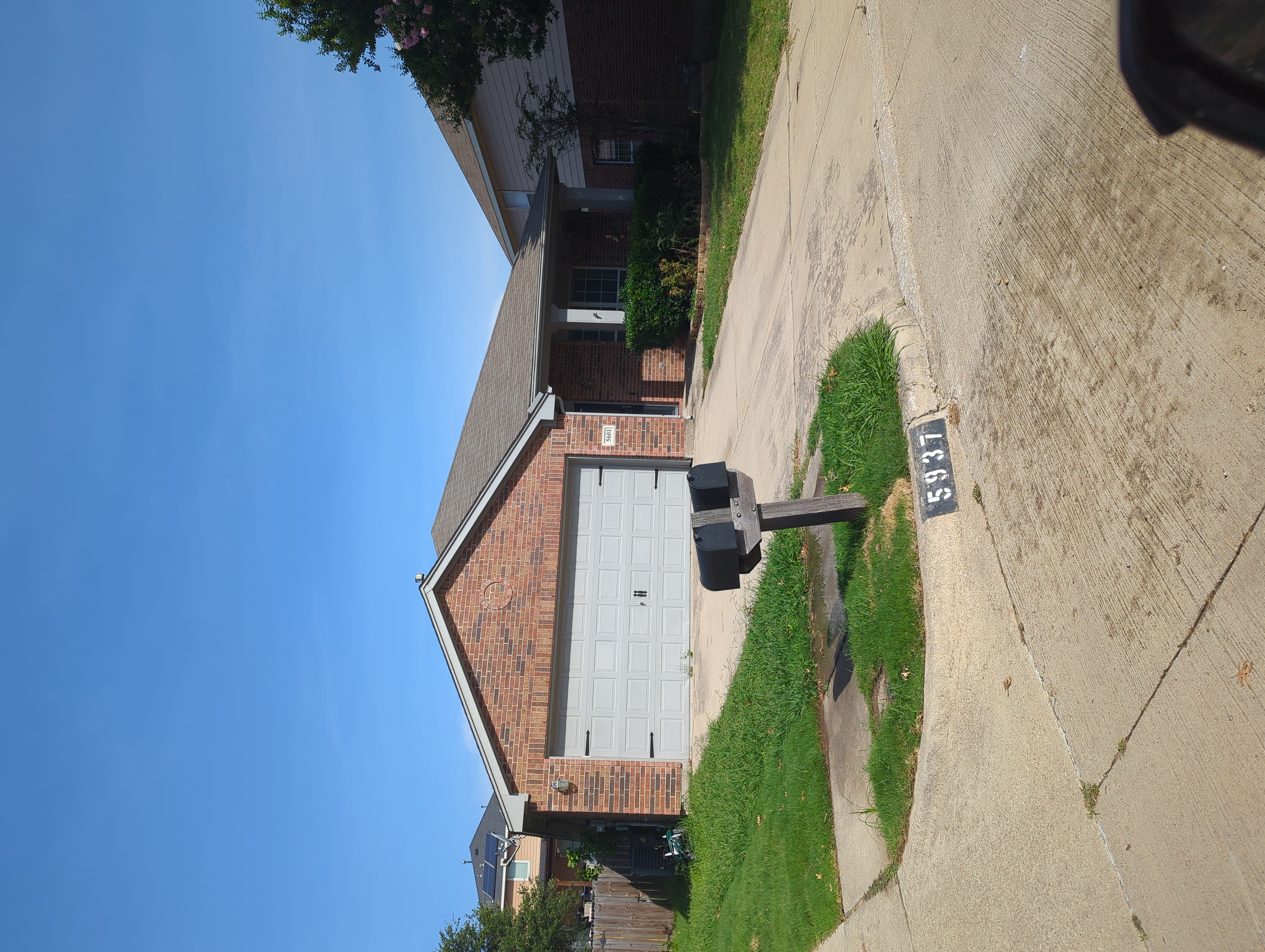 Row 76 photo 1