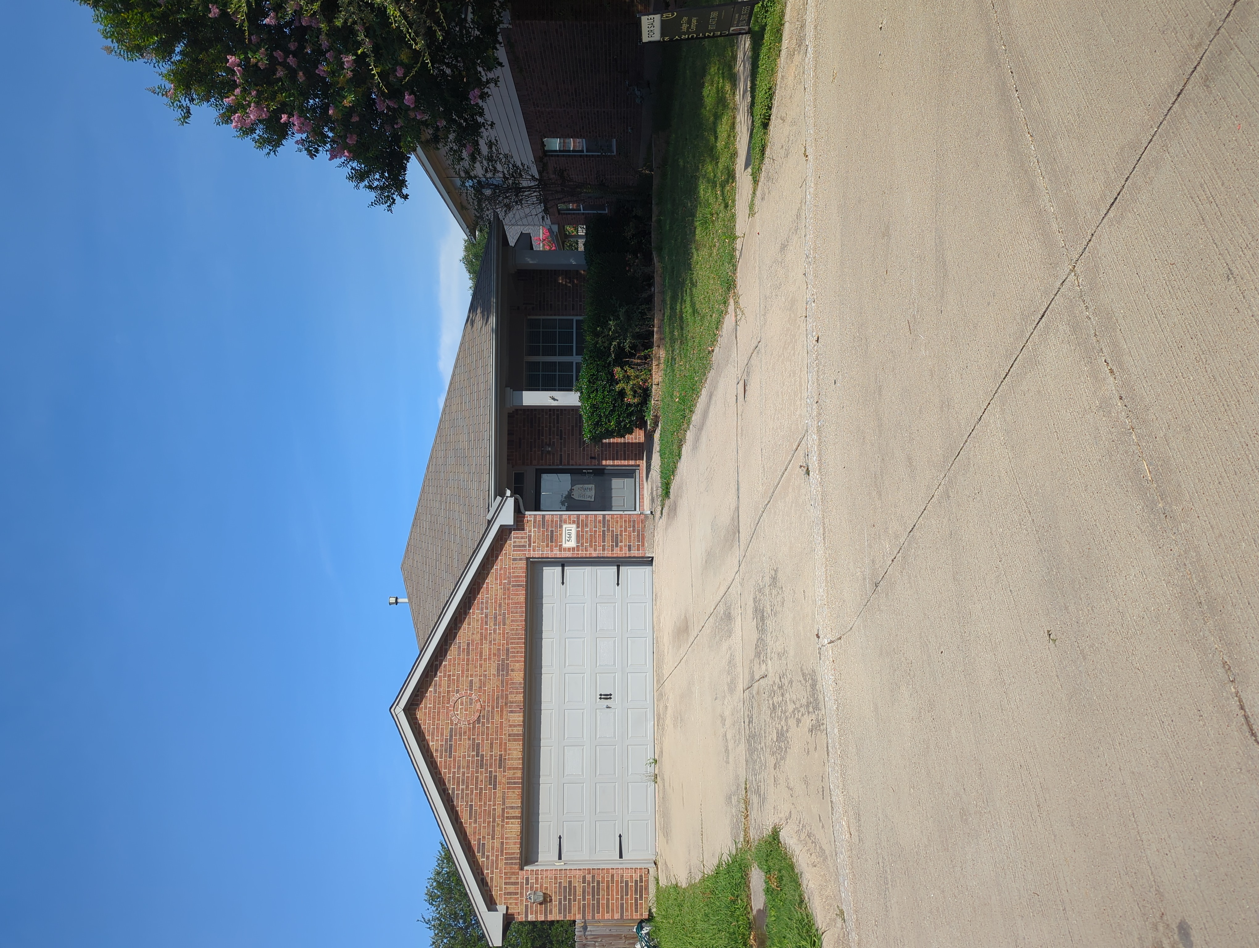 Row 76 photo 2